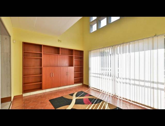 4 BEDROOM HOUSE FOR SALE IN BRACKENHURST